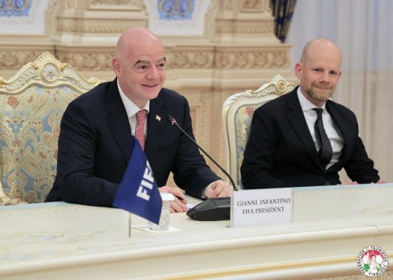 Rustami-Emomali-va-CHanni-Infantino-3-573x409.jpg