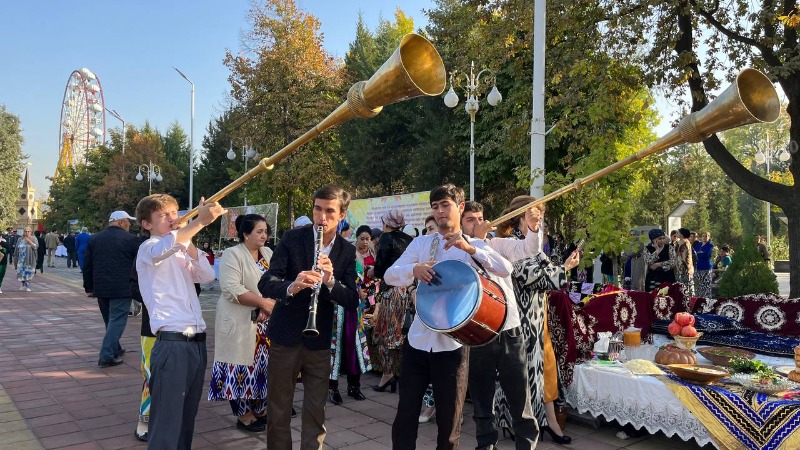 празненство.jpg